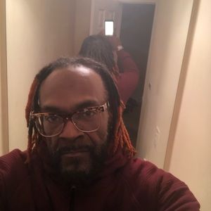 Meet your Posher, Gregory